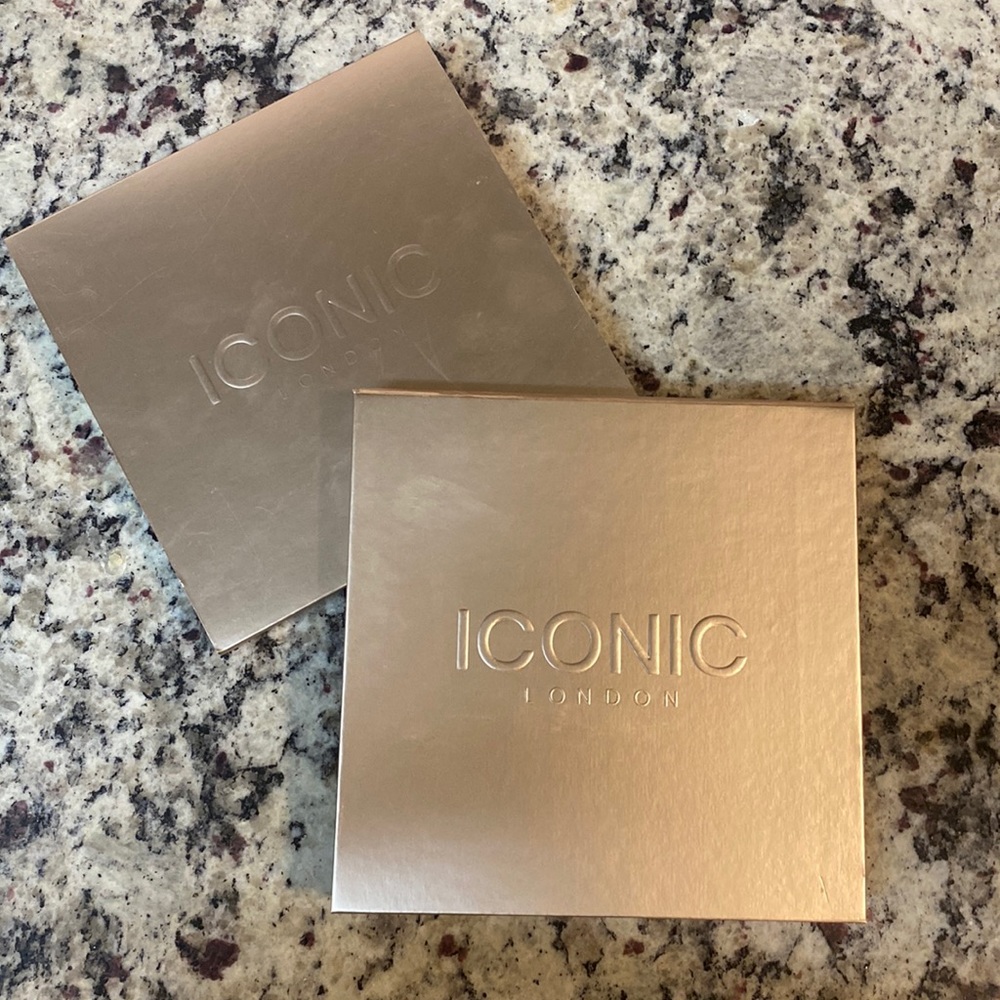 Iconic London Day To Slay Eyeshadow Palette